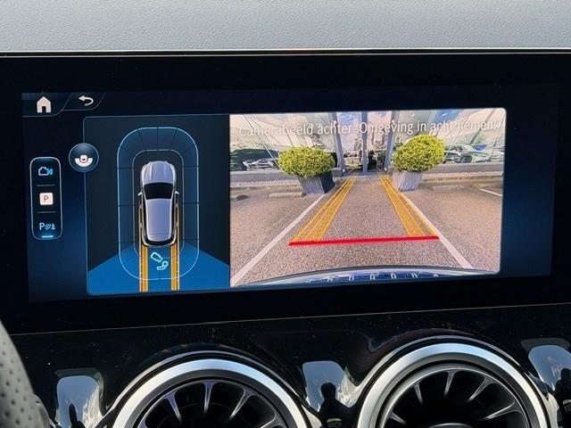 Mercedes-Benz Gla-klasse 200 business solution amg l panoramadak l mbux l m