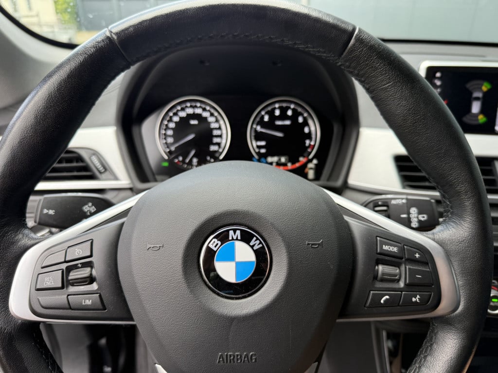 BMW X1 s-drive18i 140pk high executive