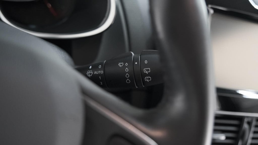 Renault Clio estate tce 90 intens | trekhaak | navigatie | parkeersensoren 
