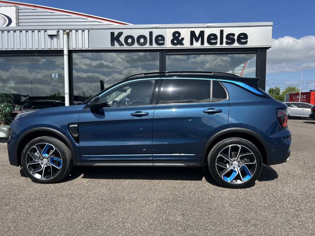 Lynk & Co 01 1.5 261pk plug in hybrid , panodak , 360 gr camera