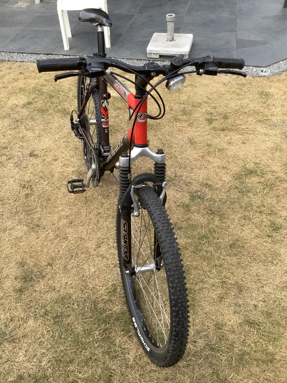 Mountainbike Kenosha Montreal framemaat 52cm.