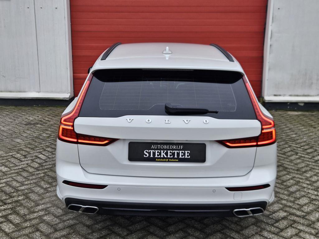 Volvo V60 2.0 b3 momentum advantage | r-design | acc | carplay