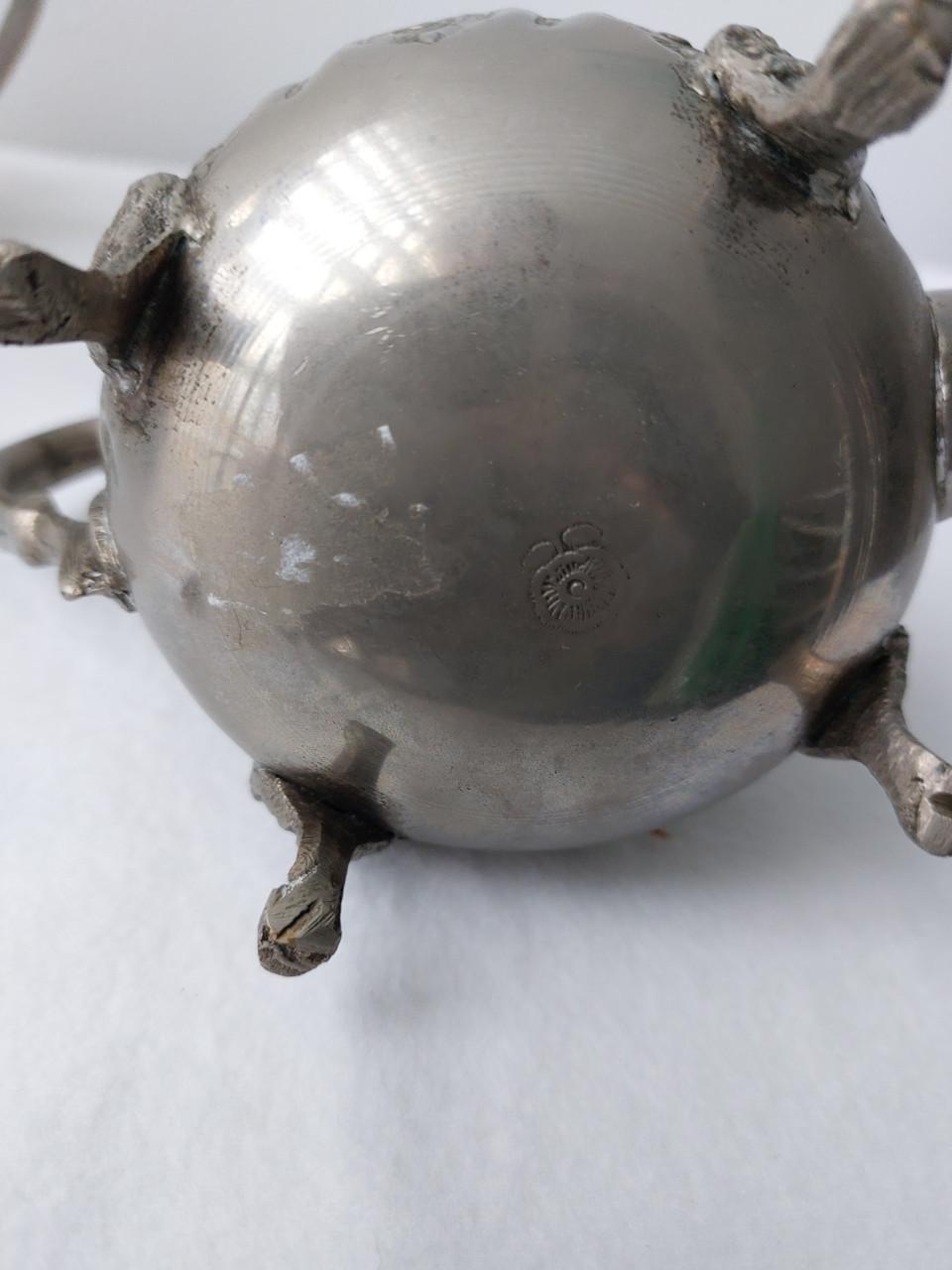 Marokkaanse Verzilverde theepotten.