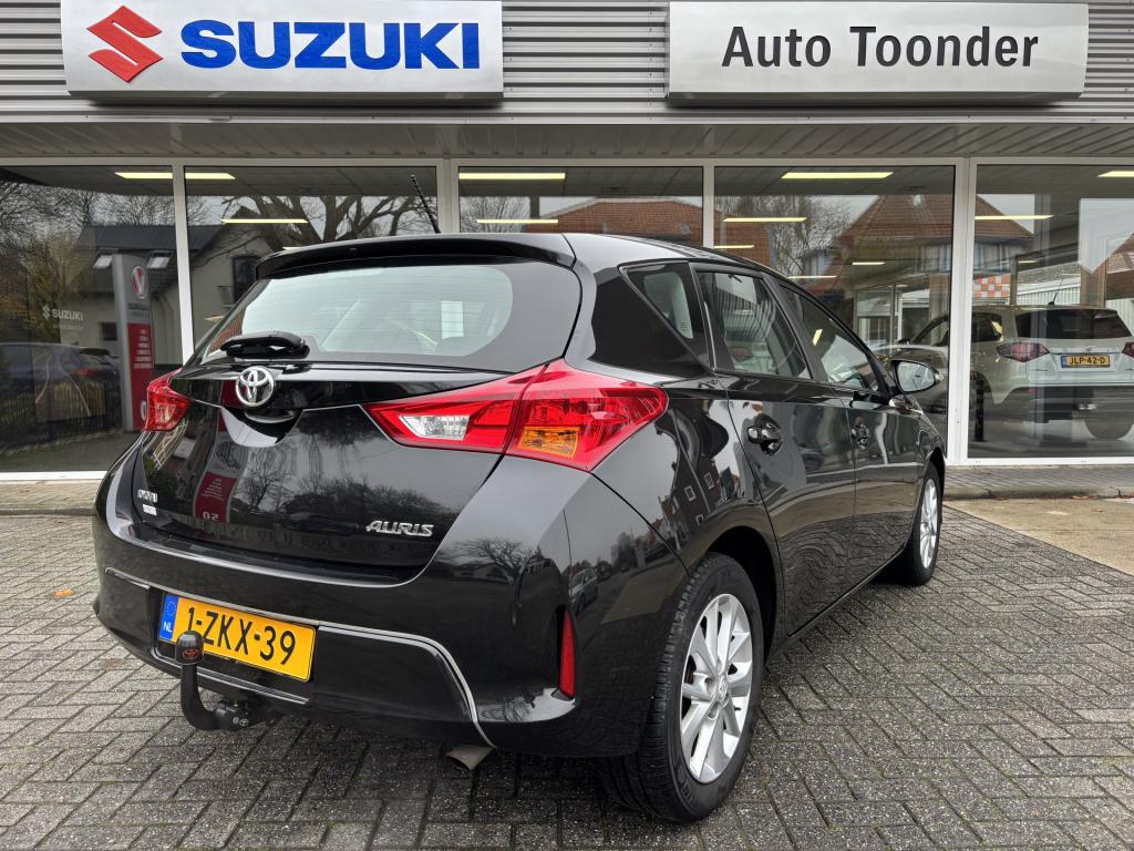 Toyota Auris 1.6 now top 5 editie/trekhaak/57.000 km!!