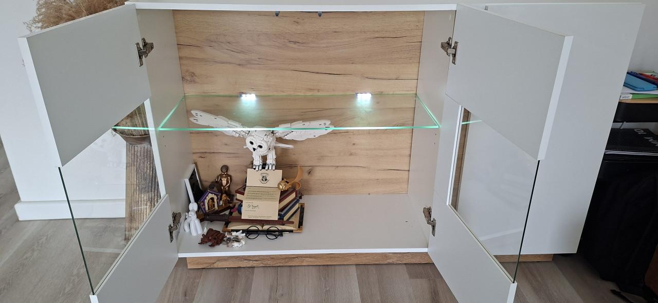 Te Koop, Dressoir 138x40 cm met verlichting