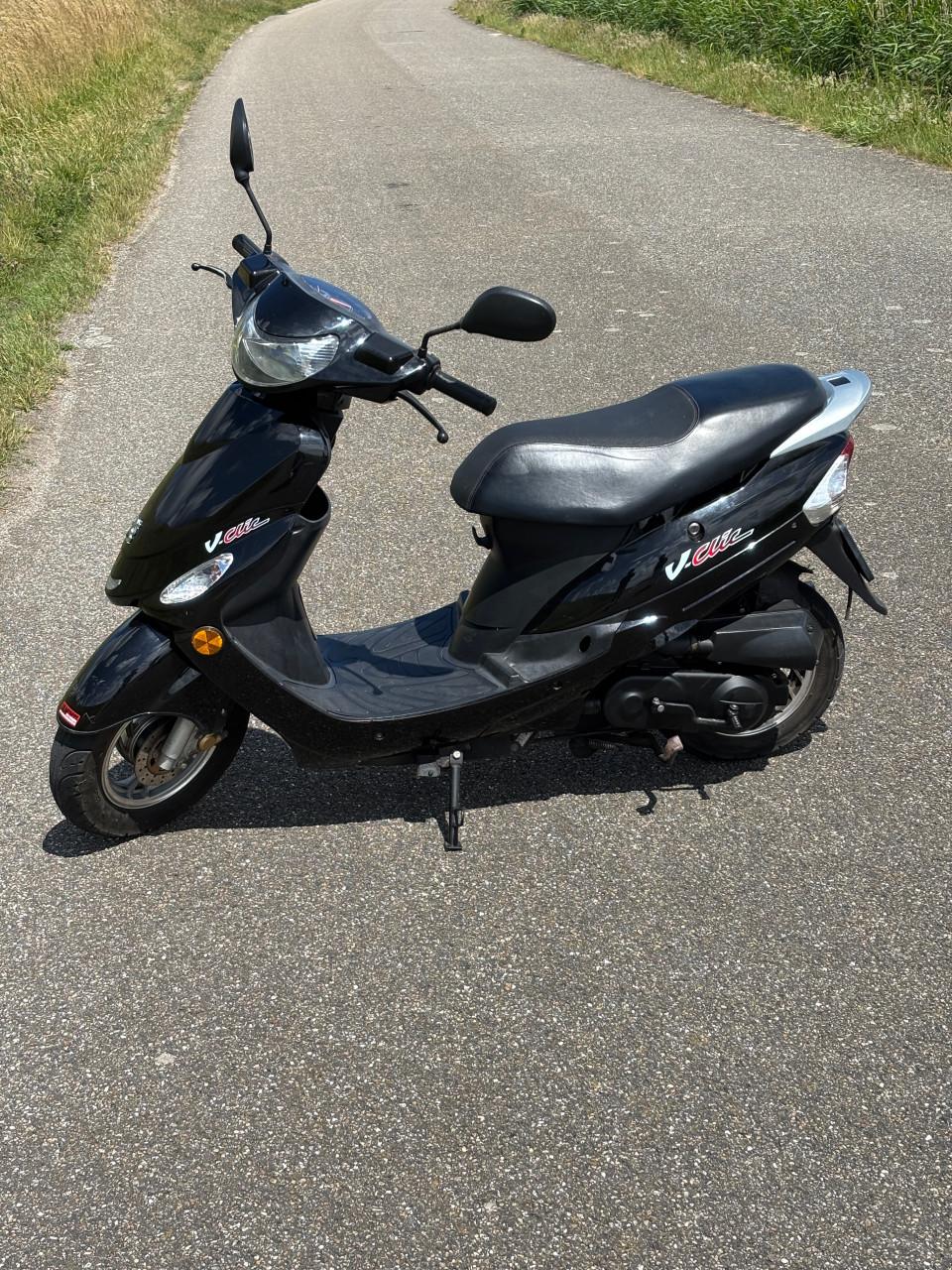 Peugeot Vclic 45km/u scooter