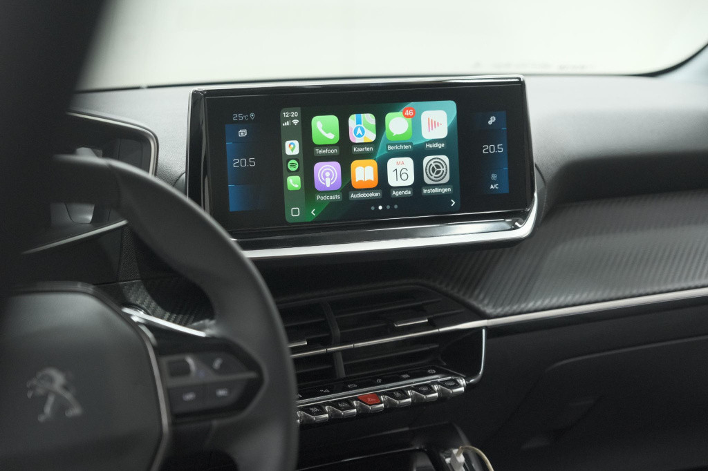 Peugeot 208 puretech 100 allure | camera | navigatie | parkeersensoren | ap