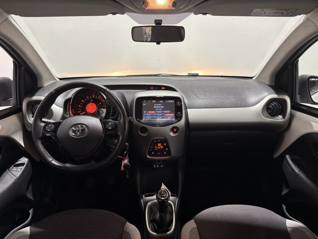 Toyota Aygo 1.0 vvt-i x-play