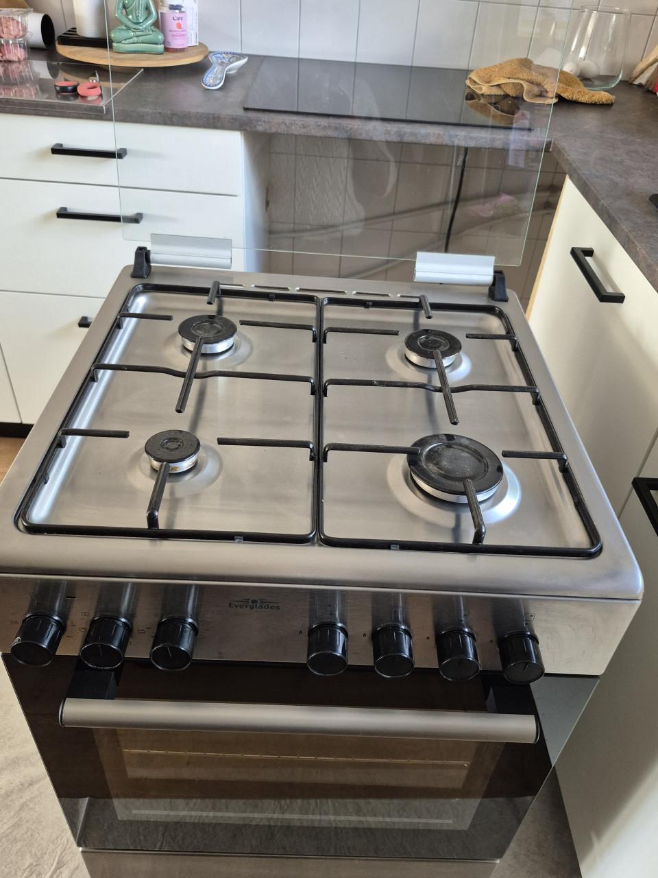 Net gasfornuis incl oven