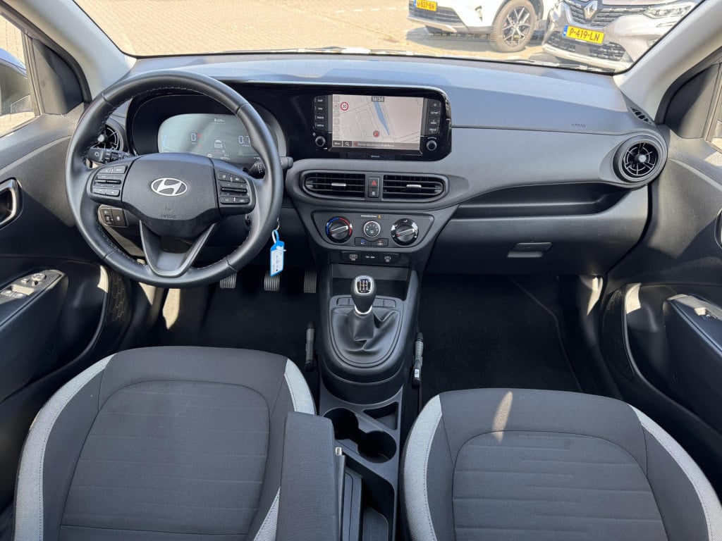 Hyundai I 10 1.0 comfort smart nieuw model! | navigatie | camera | apple ca