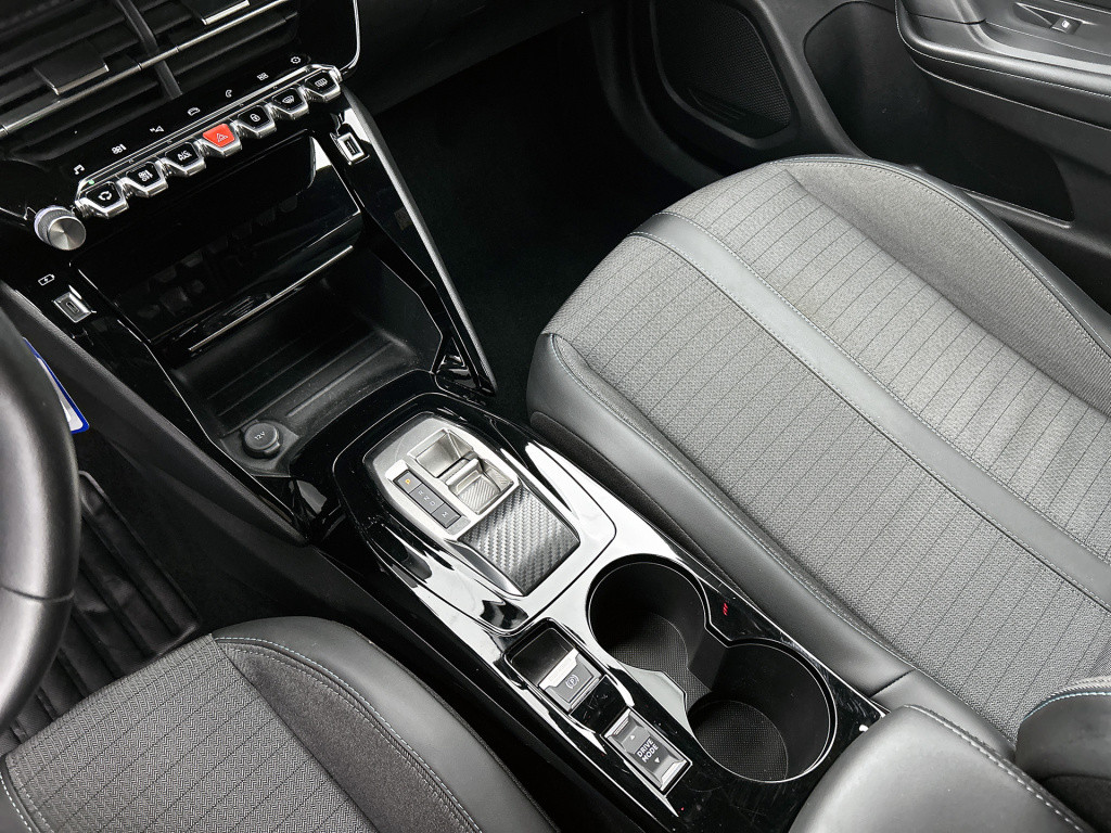 Peugeot 2008 130 pk automaat allure pack | rijklaar |