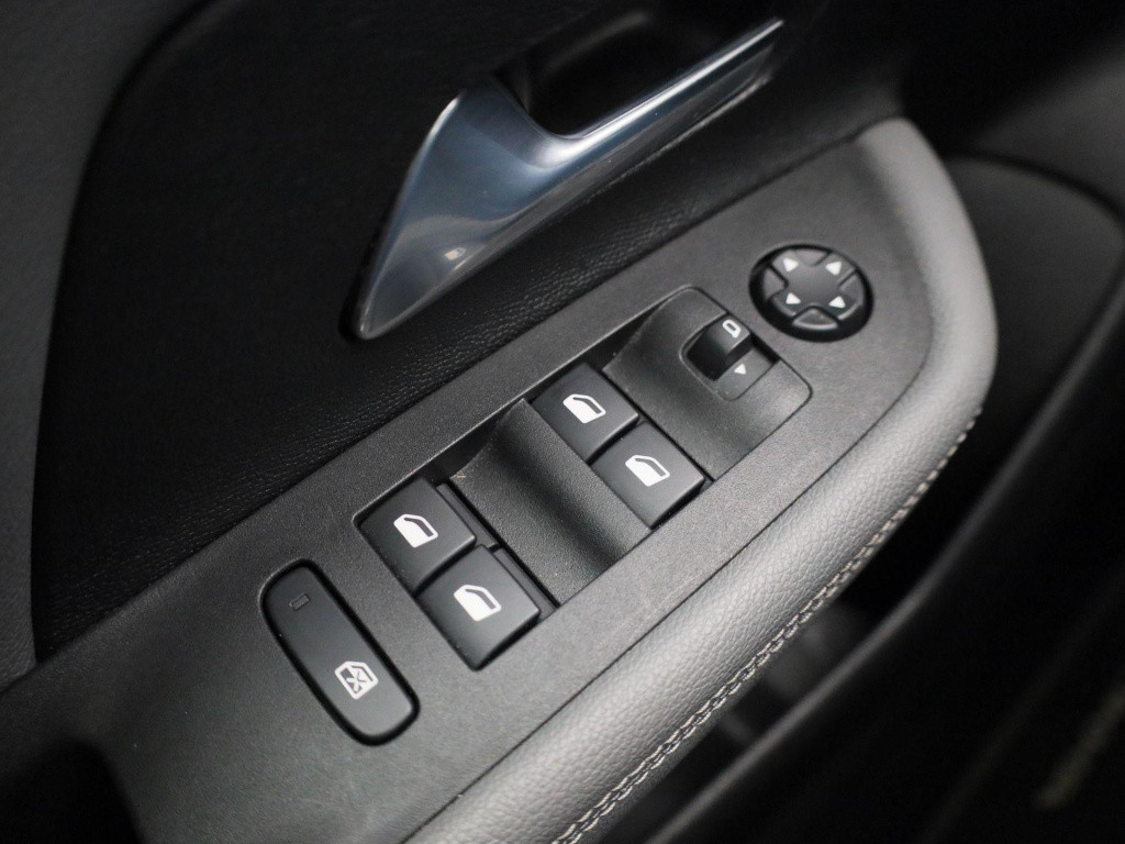 Opel Mokka 1.2 turbo edition 130pk | automaat | apple carplay | navigatie