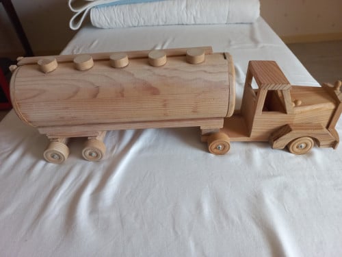 Houten tankauto