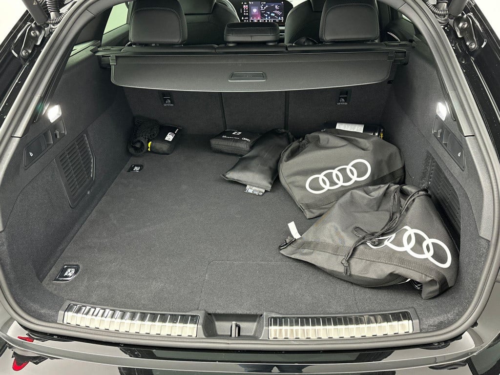 Audi A5 avant s edition 2.0 tfsi e 220 kw / 299 pk avant 7 versn
