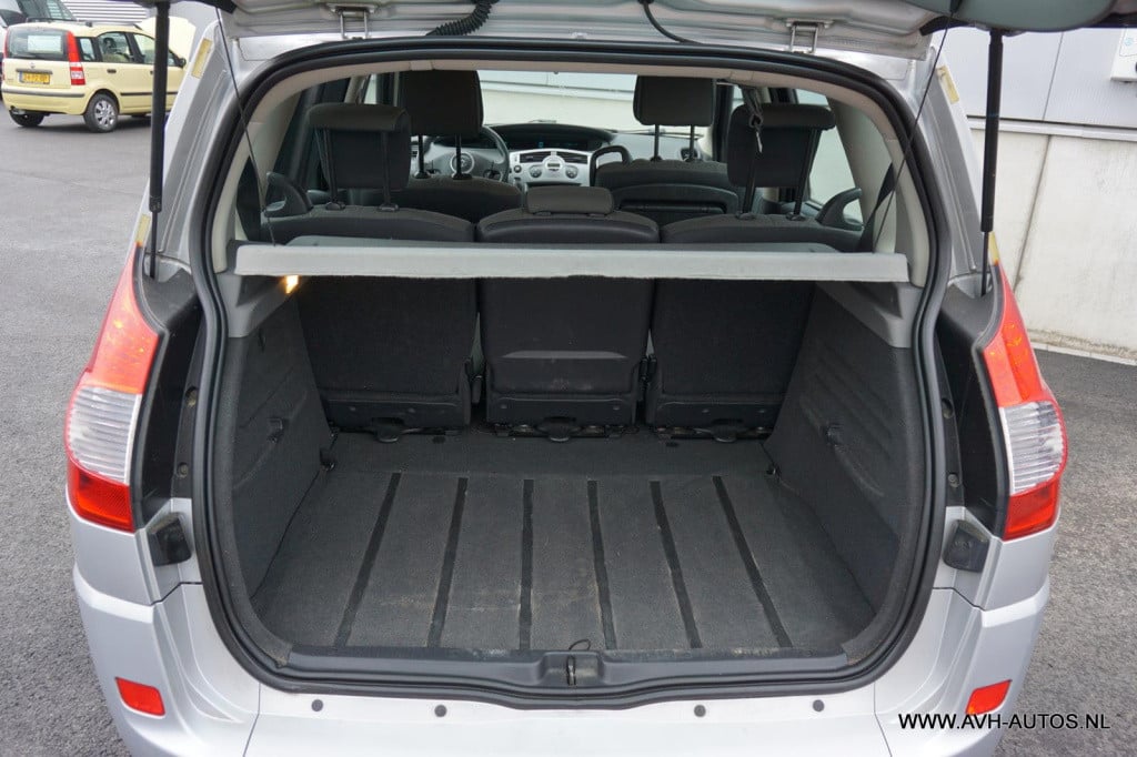 Renault Scenic 1.6-16v business line