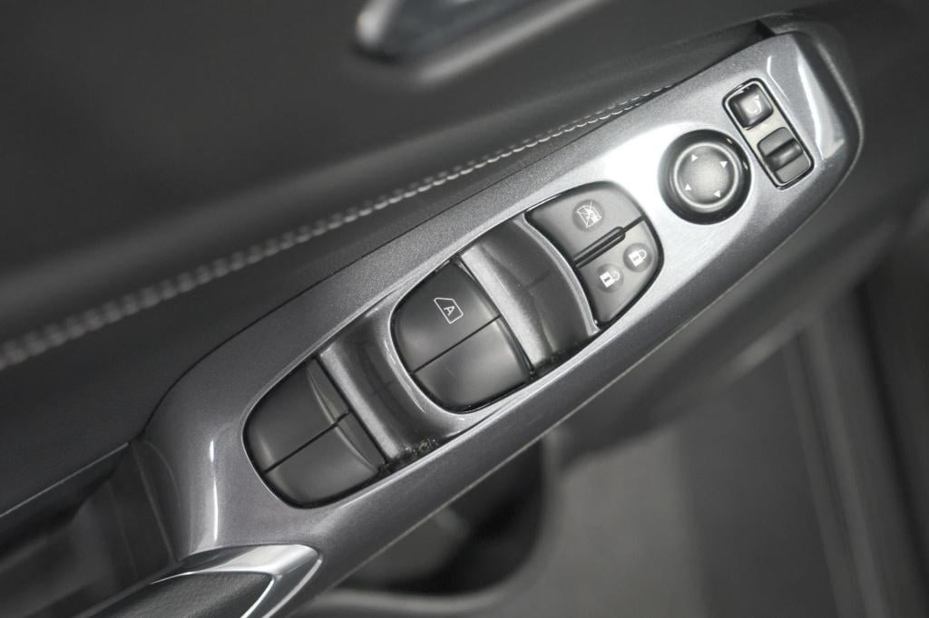 Nissan Juke 1.6 hybrid n-connecta | camera | stuurverwarming | stoelverwarm