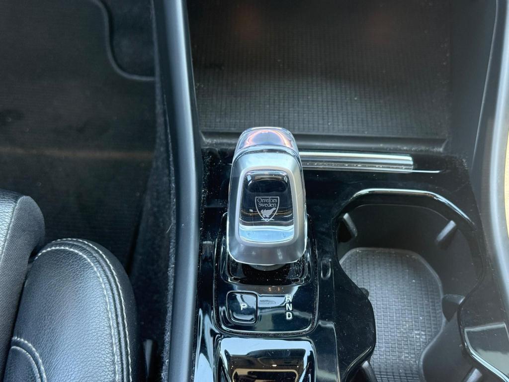 Volvo XC40 1.5 t5 recharge r-design nette staat|incl afleveringsbeurt