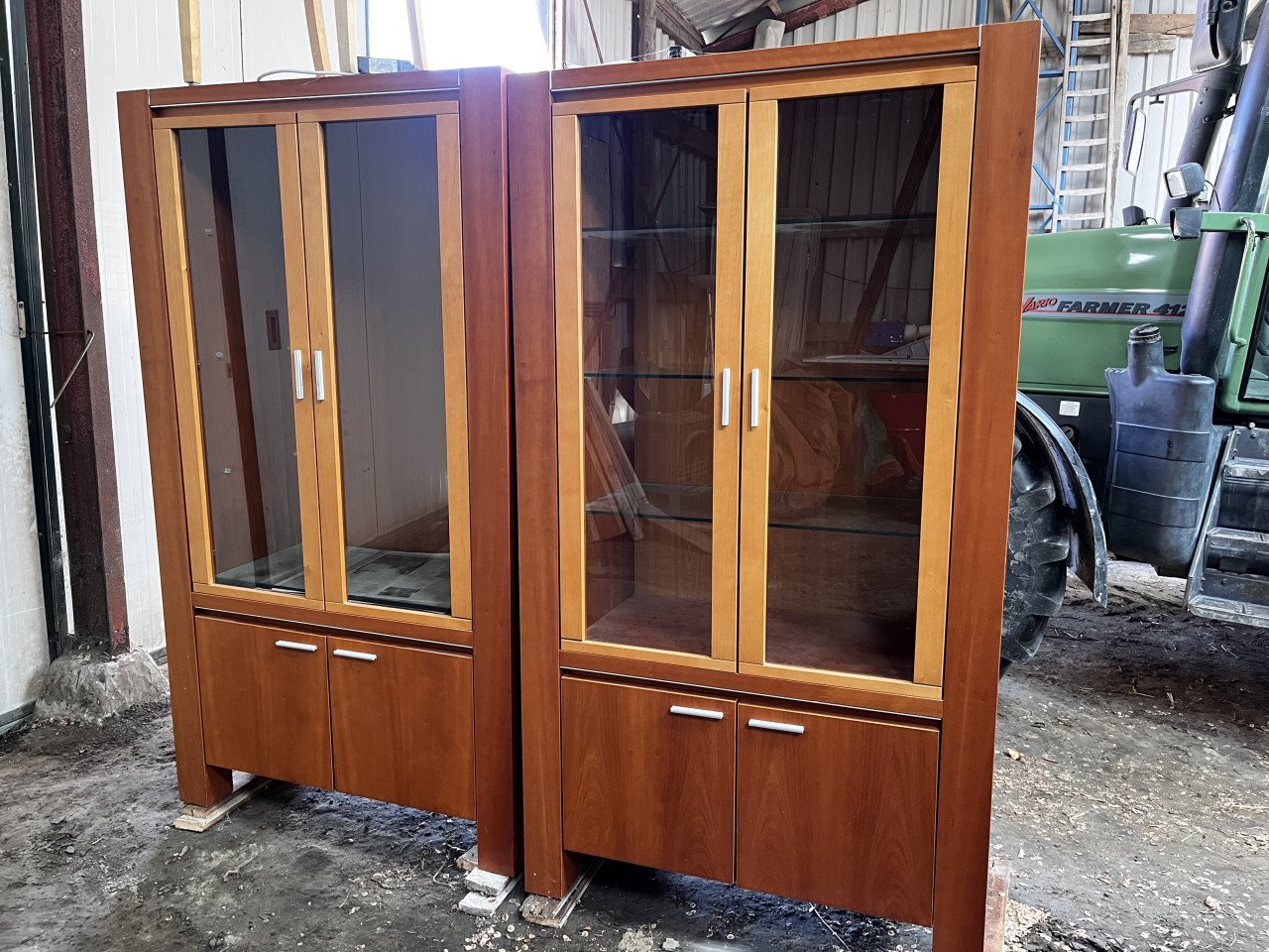Vitrine kasten kersen kleur