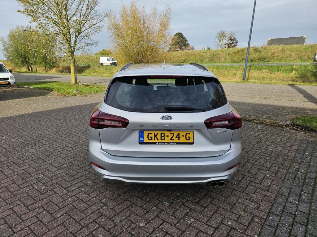 Ford Focus wagon 1.0 ecoboost hybrid st-line automaat ford focus wagon 1.0 