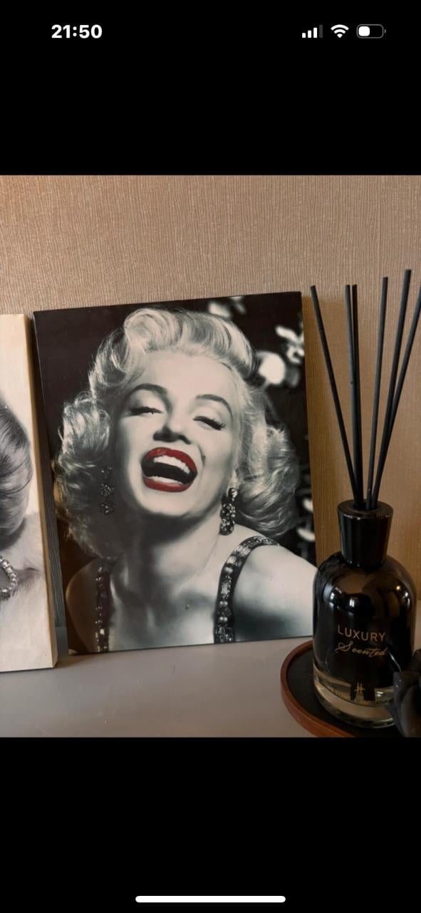 2 canvasprints van  Marlyn Monroe