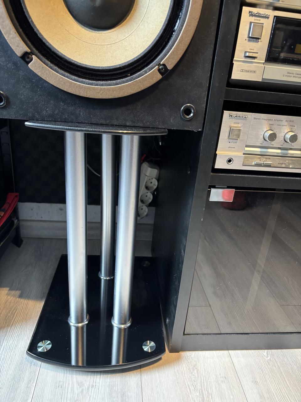 Stereo set