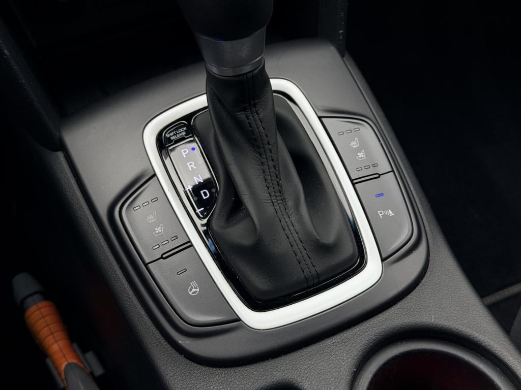Hyundai Kona 1.6 gdi hev premium | carplay | camera | dab | cruise control 