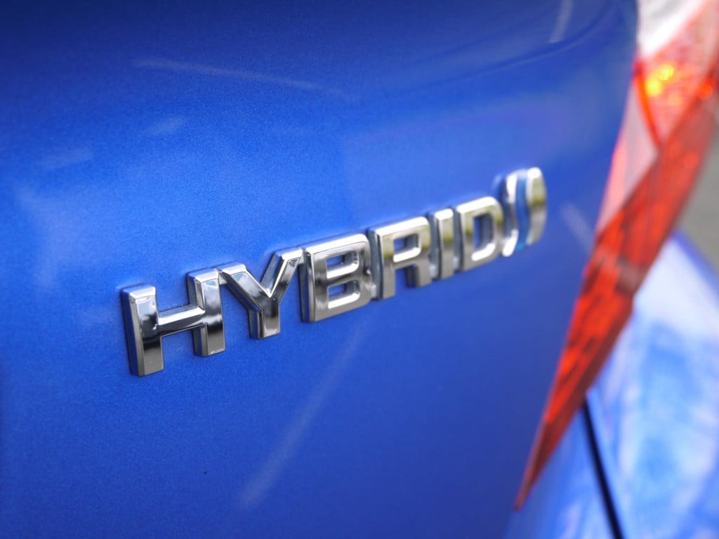 Toyota C-hr 1.8 hybrid bi-tone|dealeronderhouden|rijklaar