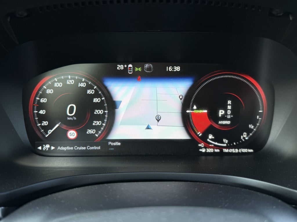 Volvo V60 v60 t6 340pk r-design| panodak| adap.cruise| 360camera| hud| key