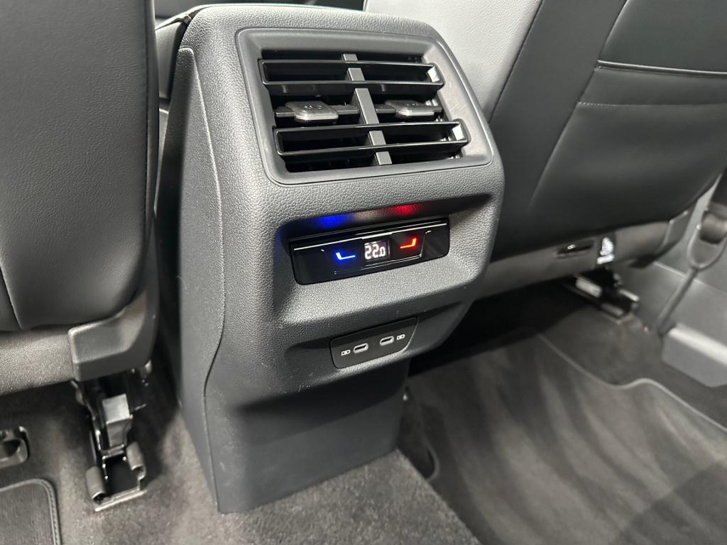 Volkswagen Tiguan 1.5 etsi 150pk dsg goal | trekhaak | 360 camera | iq ligh