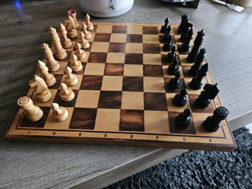Mooi vintage compleet schaakspel (opvouwbaar) in zeer nette staat...