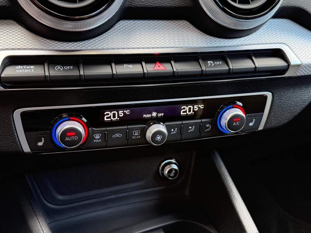 Audi Q2 35 tfsi 150pk s-tronic s-line | camera | carplay | adap. cruise | r