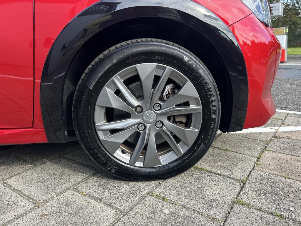 Peugeot 208 ev 50kwh 136pk active pack | navigatie | bluetooth | parkeersen