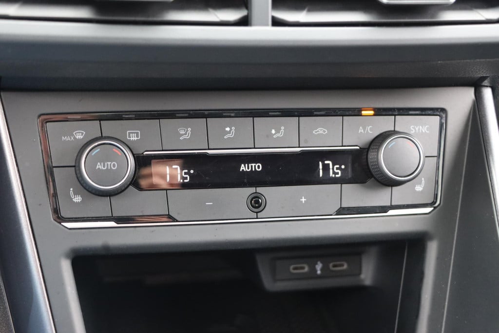 Volkswagen Polo 1.0 tsi 95pk highline business r
