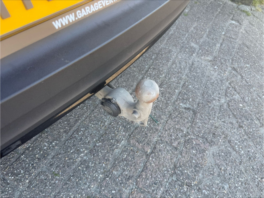 Volvo XC40 1.5 t4 recharge r-design