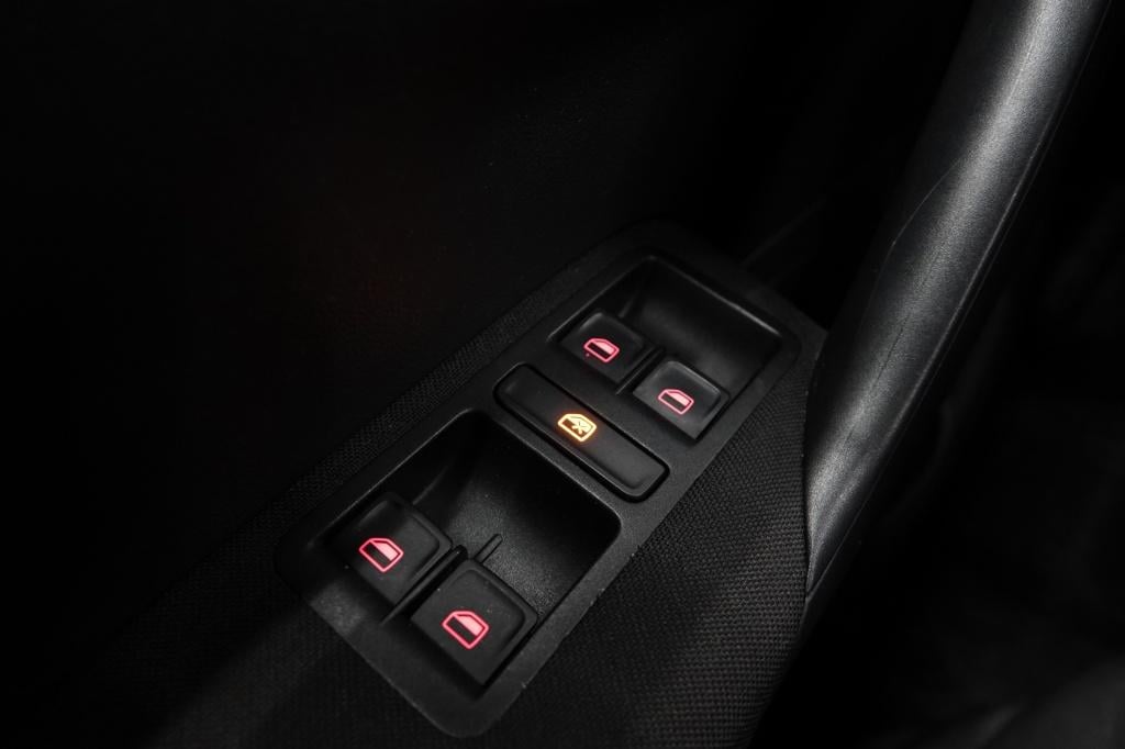 Volkswagen Polo 1.0 comfortline | 17" | cruise | stoelverw. |