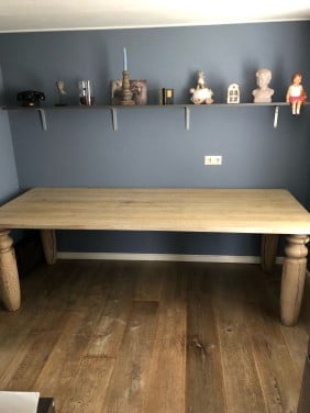 Tafel 1meter breed en 2,40 meter lang