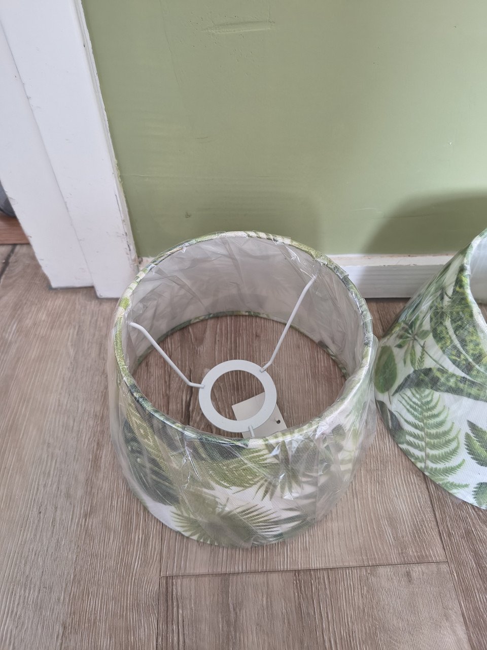 2x nieuwe witte lampenkap met groene bladeren, blad lamp.