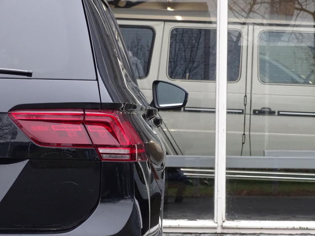 Volkswagen Tiguan Allspace 2.0 tsi 4motion highline business r 7p. automaat