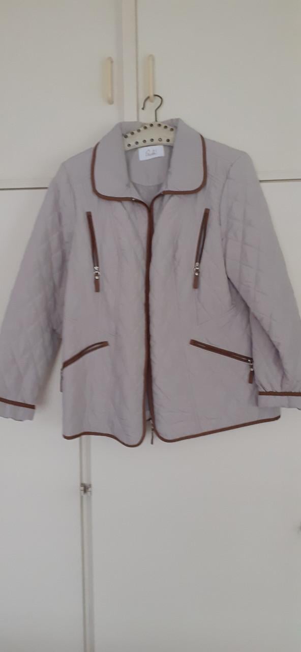 Damesjas voor najaar