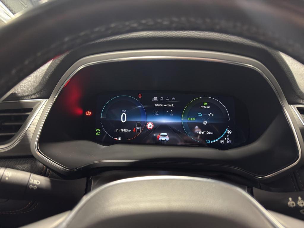 Renault Captur e-tech plug-in hybrid initiale panoramadak | leder | bose | 