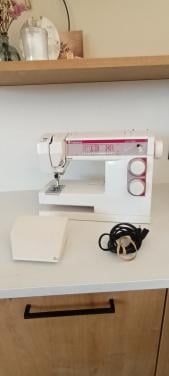Nette naaimachine Husqvarna electronic Isabelle