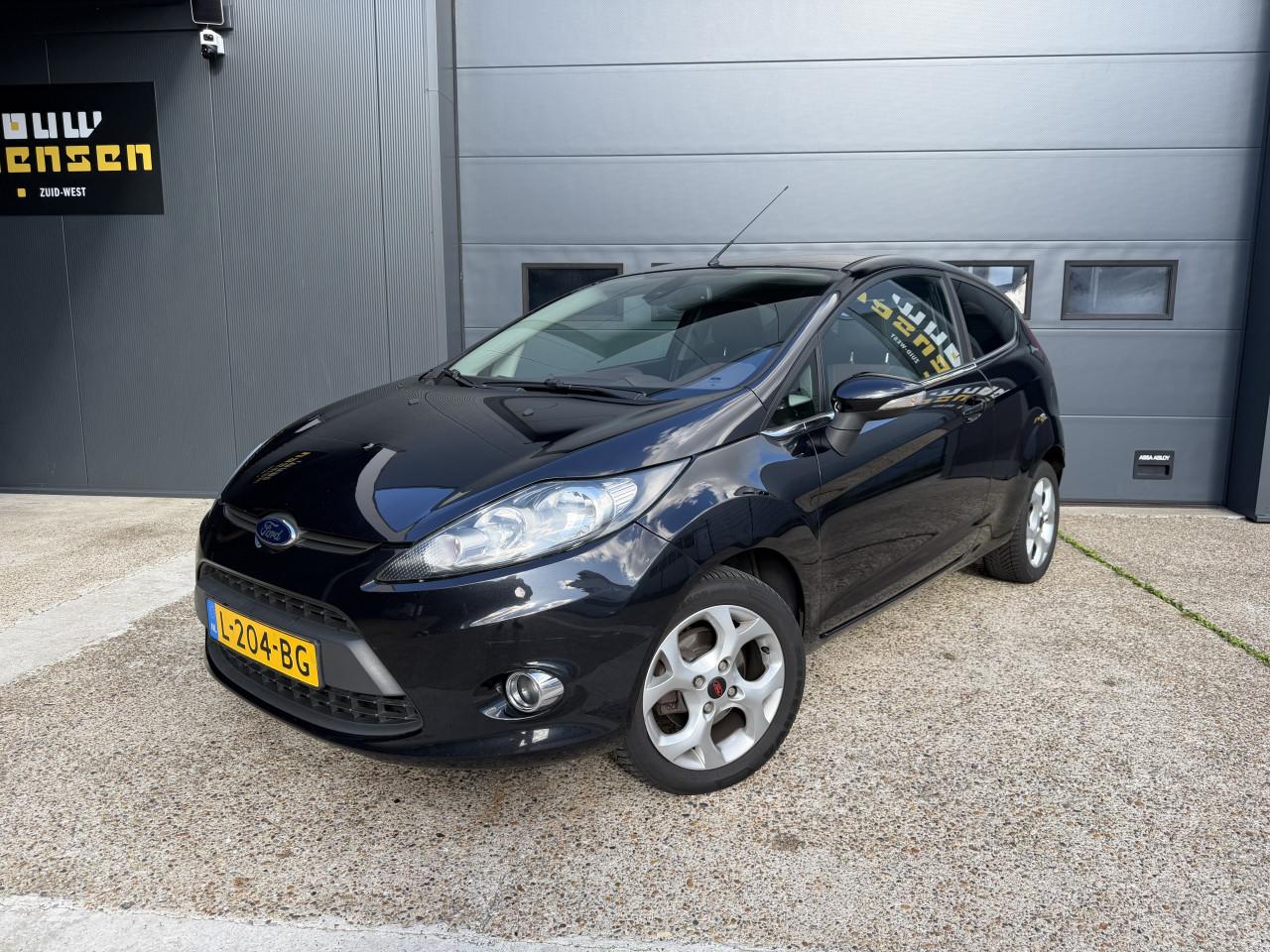 Ford Fiësta 1.4 71KW Trend 3DR 2009 Zwart Airco Apk Keyless