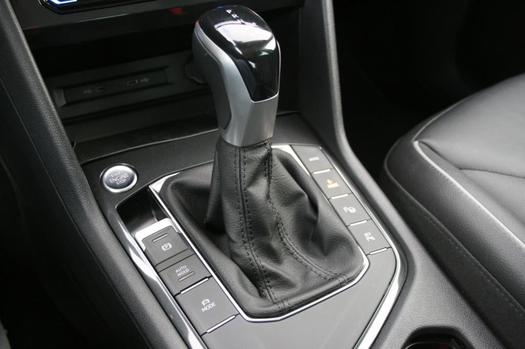 Volkswagen Tiguan 1.4 tsi ehybrid elegance