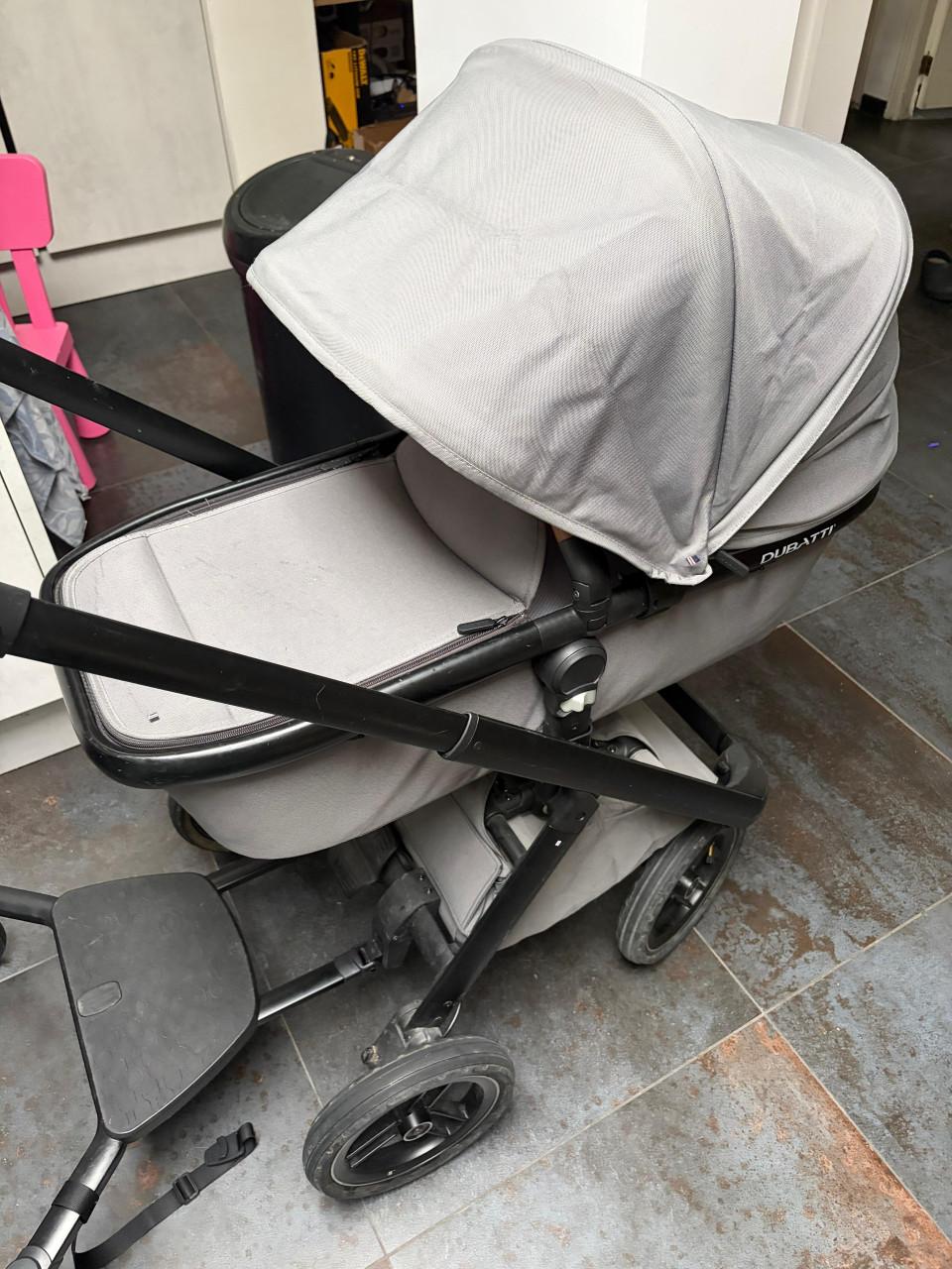 Dubatti One kinderwagen in het grijs