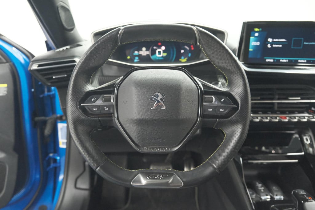 Peugeot E-2008 ev gt 50 kwh | adaptieve cruise control | camera | navigatie