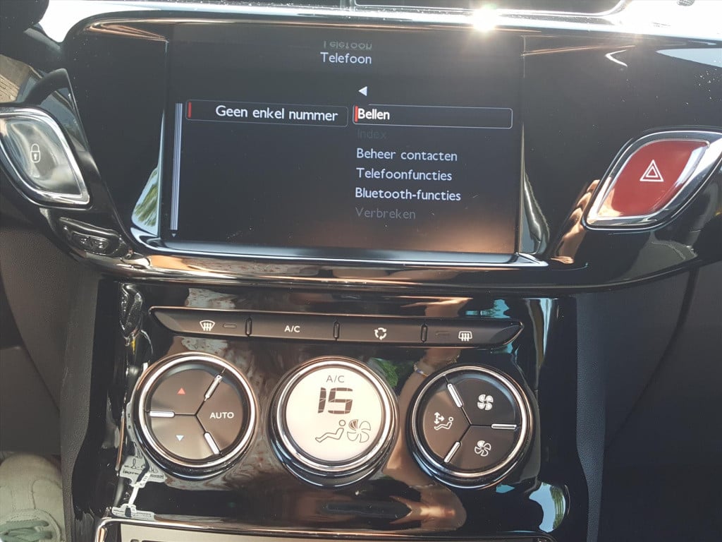 Citroen DS3 1.2 vti 82pk so chic navigatie | cruise & climate control | par