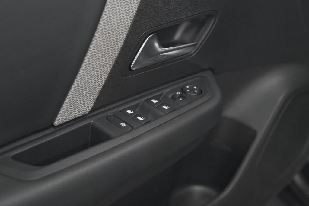 Citroen C4 puretech 130 feel pack | camera | head-up display | navigatie | 