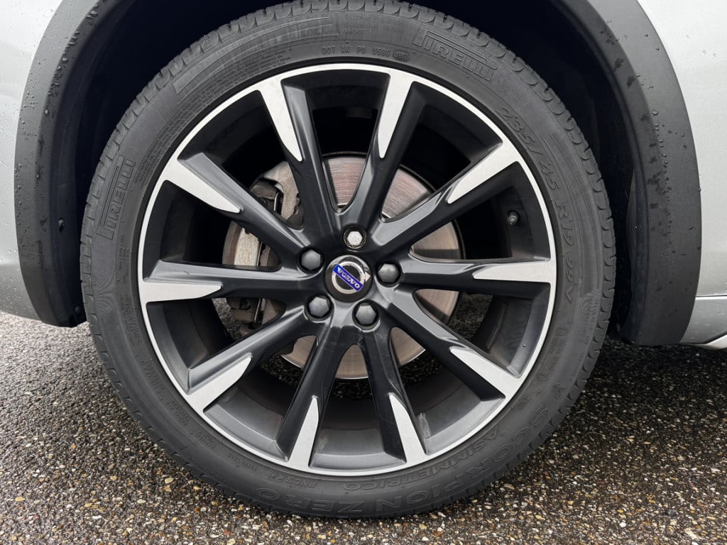 Volvo V60 cross country 2.0 t5 polar+ | 19" lmv | on-call | trekhaak