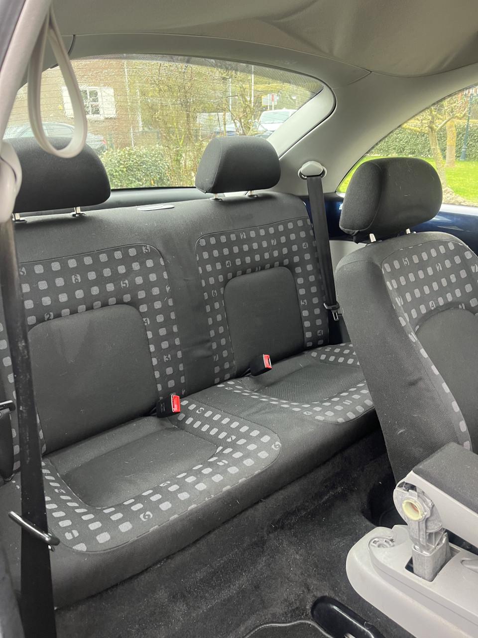 VOLKSWAGEN BEETLE 2003