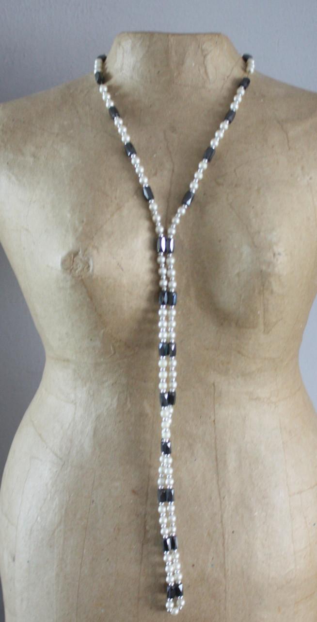 Magnetsche ketting grijs witte kralen